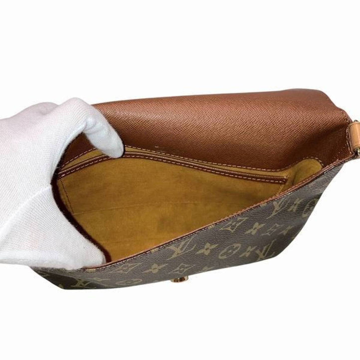 Louis Vuitton M tte Tango