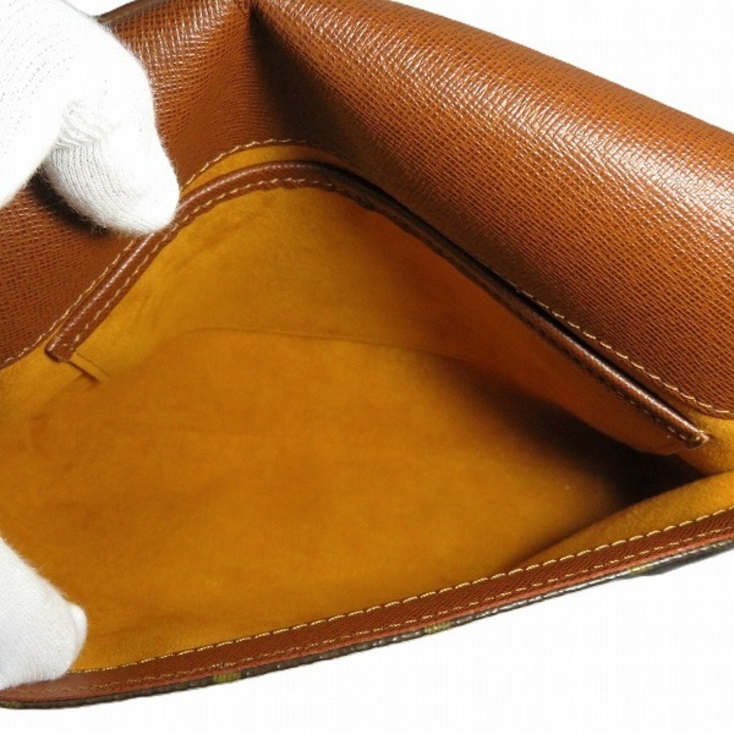 Louis Vuitton M tte Tango