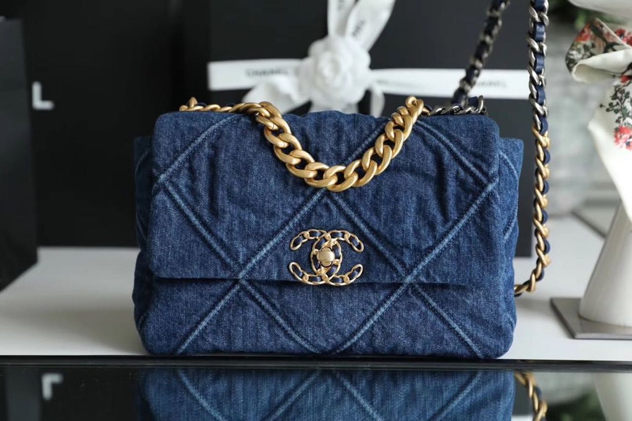 CHL 19 Handbag Denim Blue For Women Top Qualityap Bag, Shoulder And Crossbody Bags 10.1in/26cm AS1160 B02876 N6832