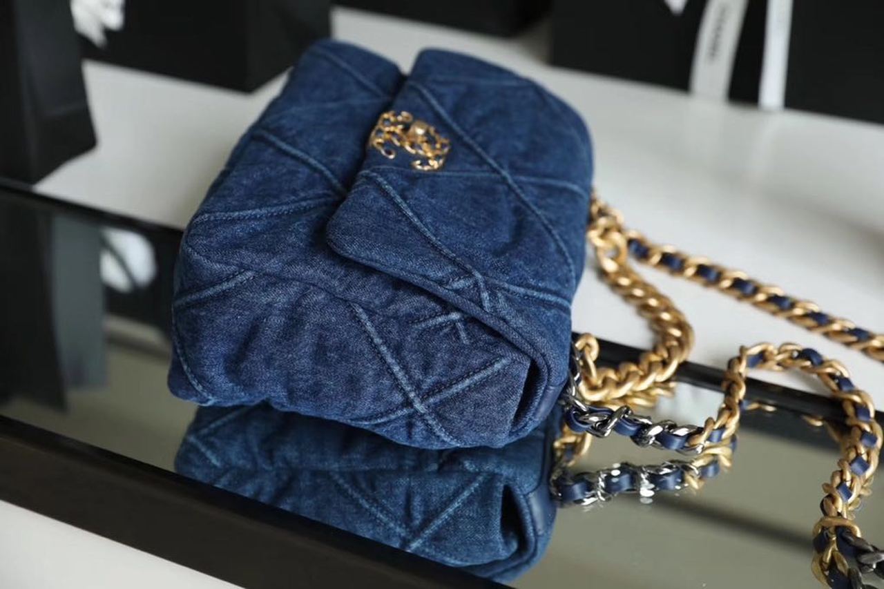 CHL 19 Handbag Denim Blue For Women Top Qualityap Bag, Shoulder And Crossbody Bags 10.1in/26cm AS1160 B02876 N6832
