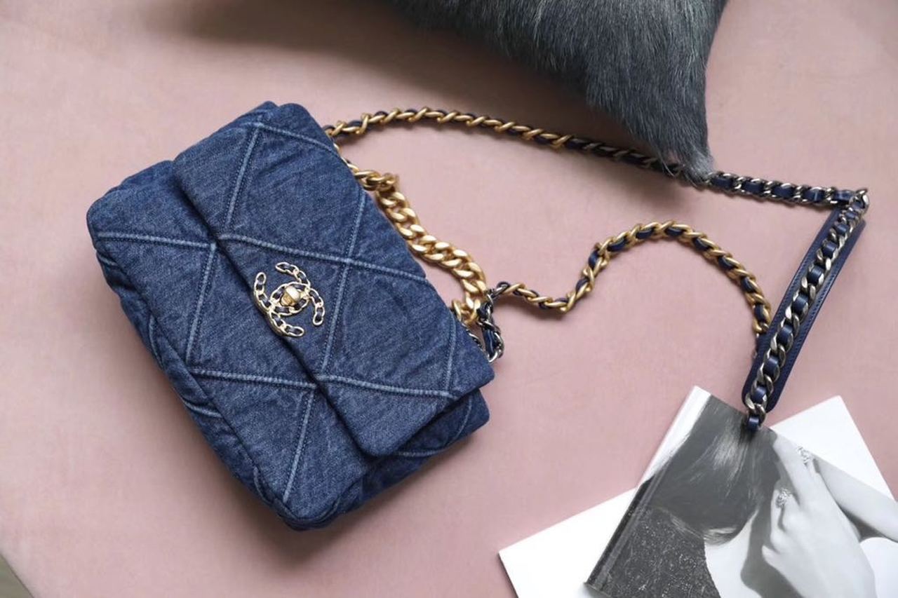 CHL 19 Handbag Denim Blue For Women Top Qualityap Bag, Shoulder And Crossbody Bags 10.1in/26cm AS1160 B02876 N6832