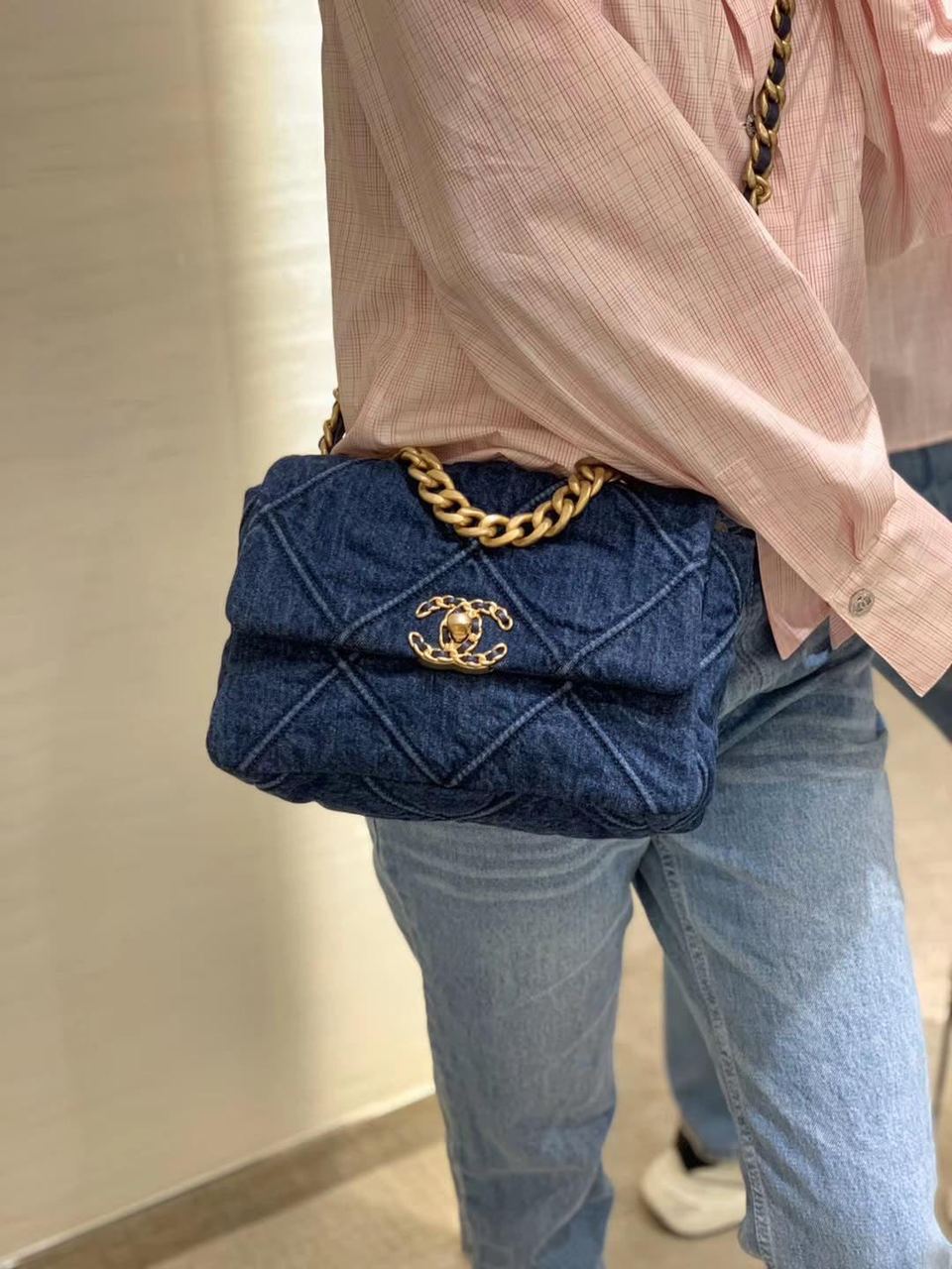 CHL 19 Handbag Denim Blue For Women Top Qualityap Bag, Shoulder And Crossbody Bags 10.1in/26cm AS1160 B02876 N6832
