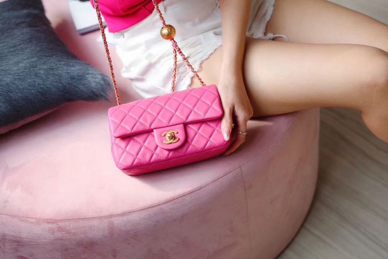 CHL Classic Top Qualityap With Charm Chain With CHL Ball On Strap Bag 20cm Gold Toned Hardware Lambskin Leather Spring/Summer Collection, Pink