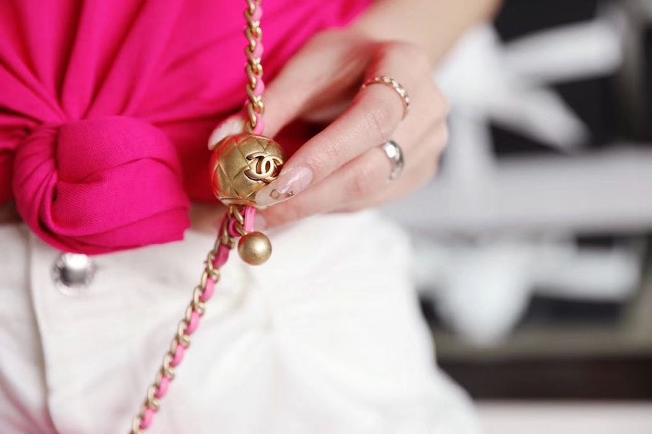 CHL Classic Top Qualityap With Charm Chain With CHL Ball On Strap Bag 20cm Gold Toned Hardware Lambskin Leather Spring/Summer Collection, Pink