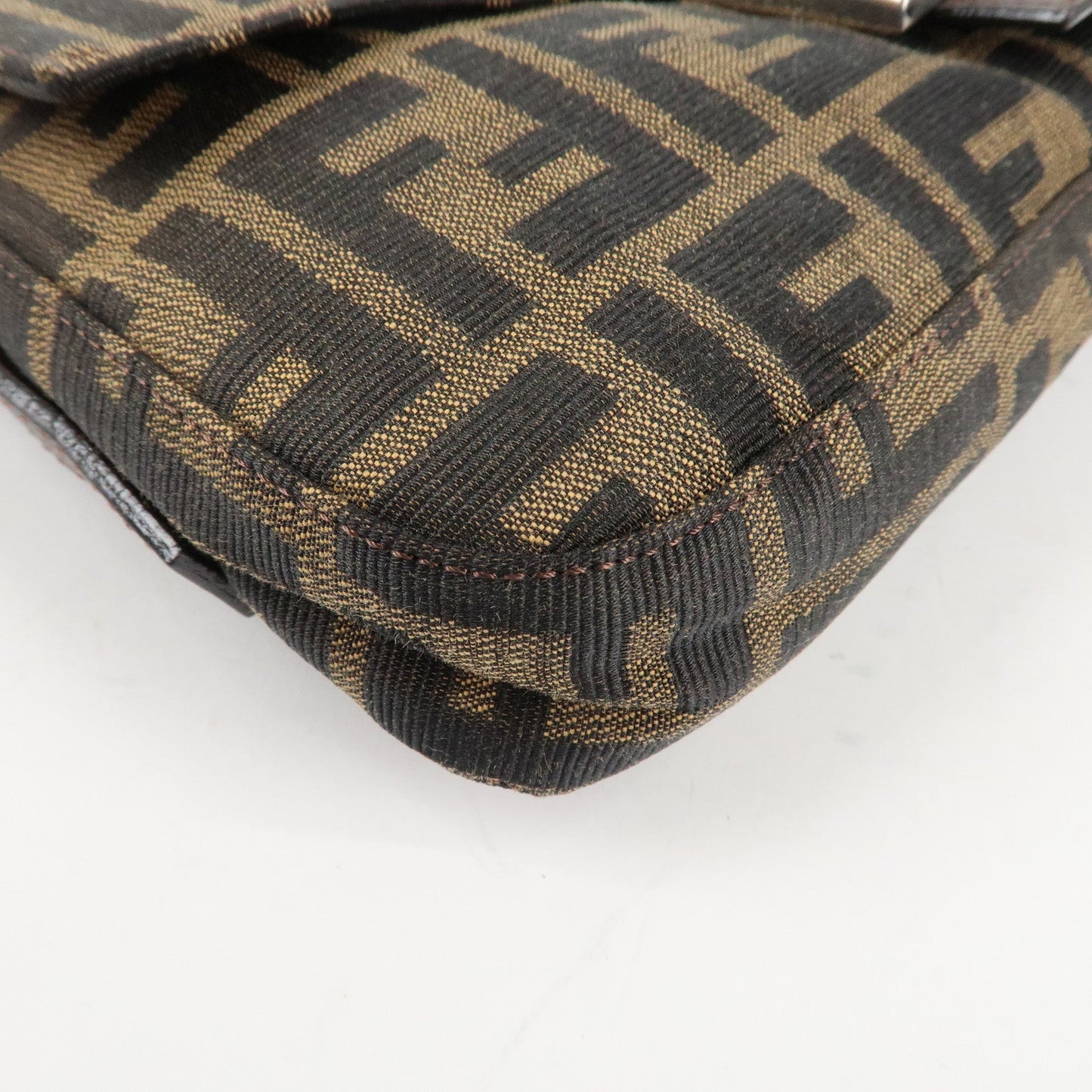 FENDI Mamma Baguette Zucca Canvas Shoulder Bag Brown Black 26424  d