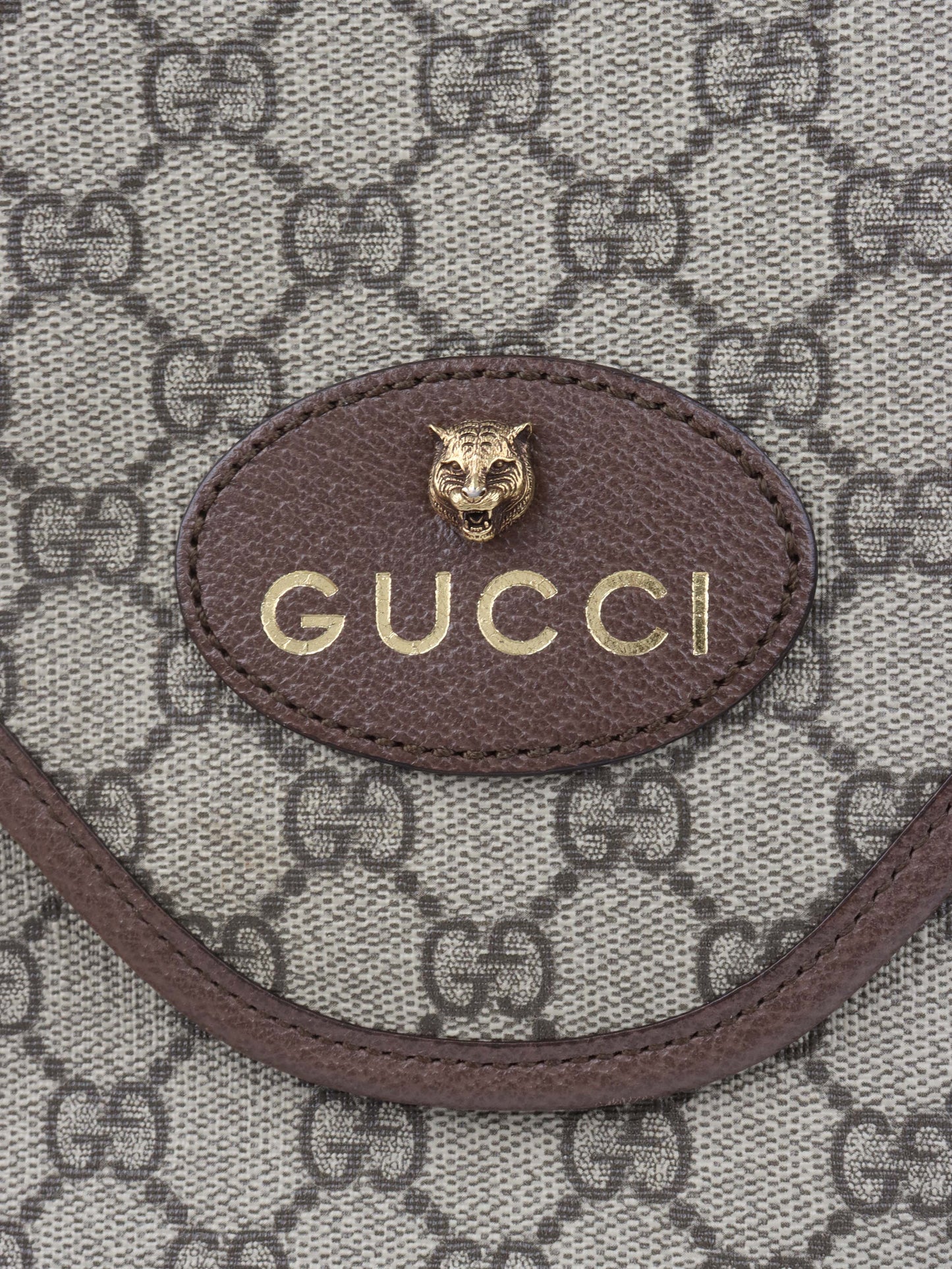 Gucci Neo   GG Medium Messenger Bag