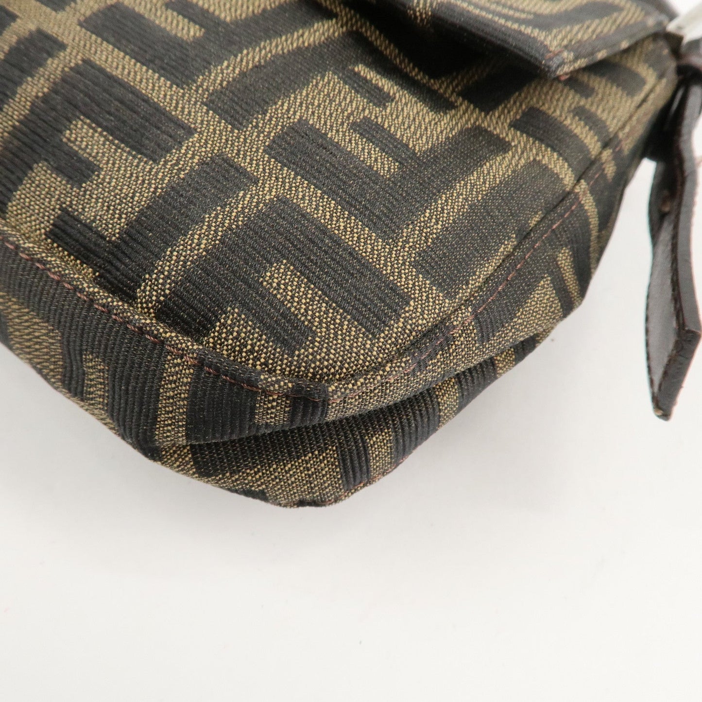 FENDI Mamma Bagguette Zucca Canvas Leather Shoulder Bag 26424  d