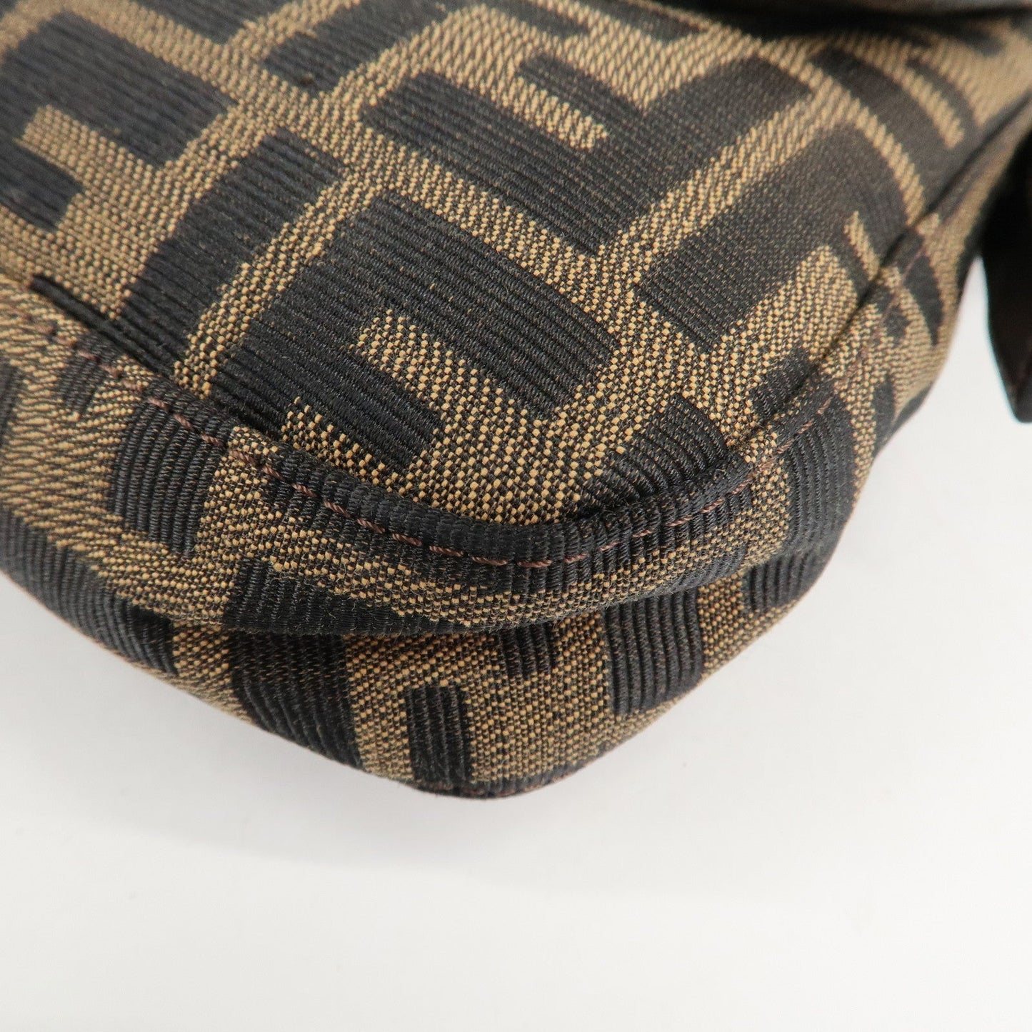 FENDI Mamma Baguette Zucca Canvas Shoulder Bag Brown Black 26424  d