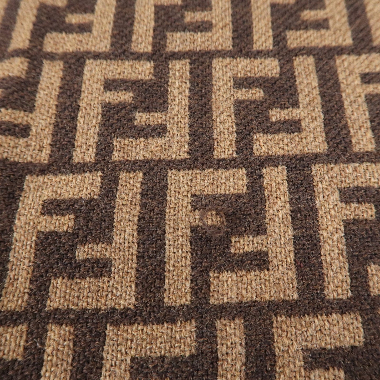 FENDI Zucchino Wool 100% Scarf Brown Black  d