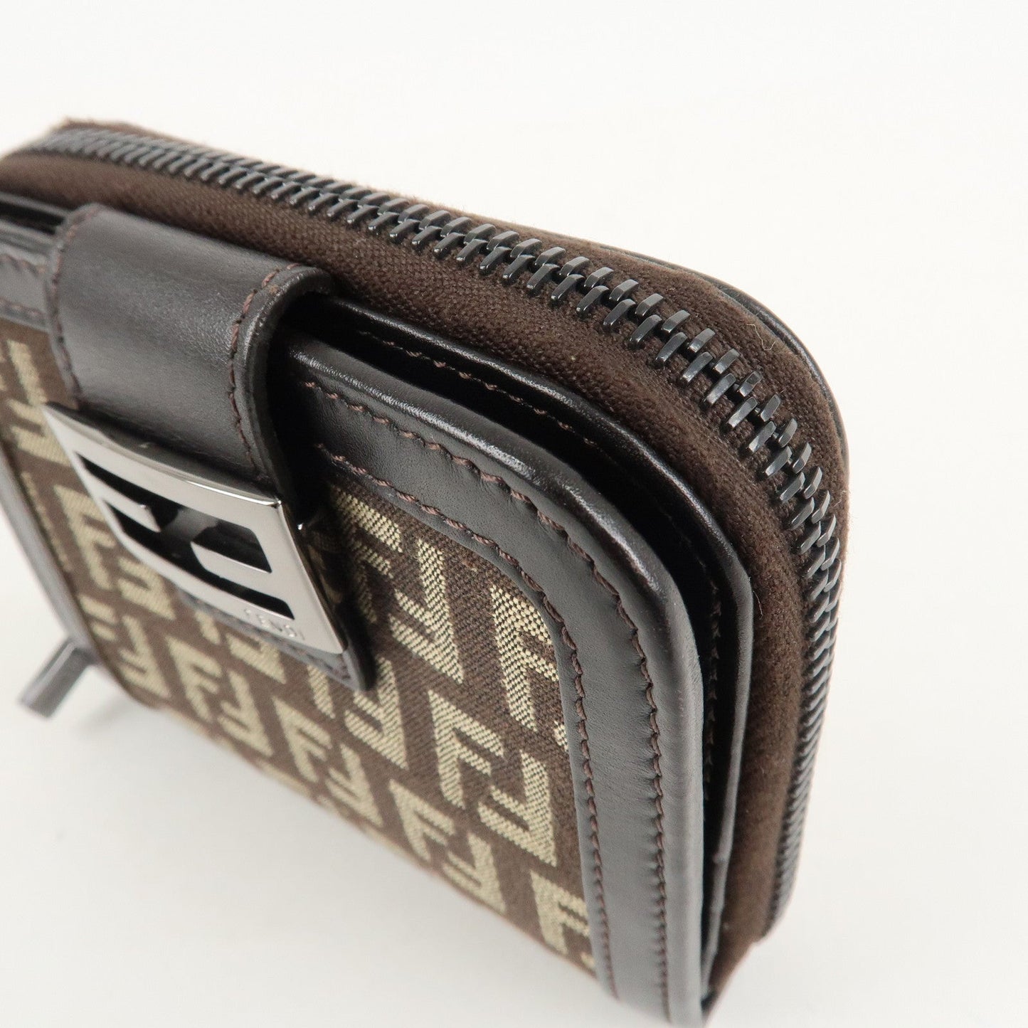 FENDI Zucchino Canvas Leather Zippy Around Bi-fold Wallet  d