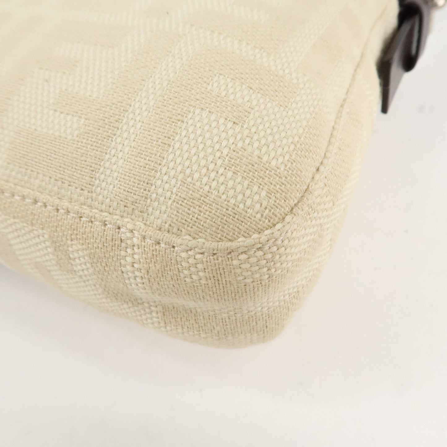 FENDI Mamma Baguette Zucca Canvas Leather Shoulder Bag Beige 26424  d