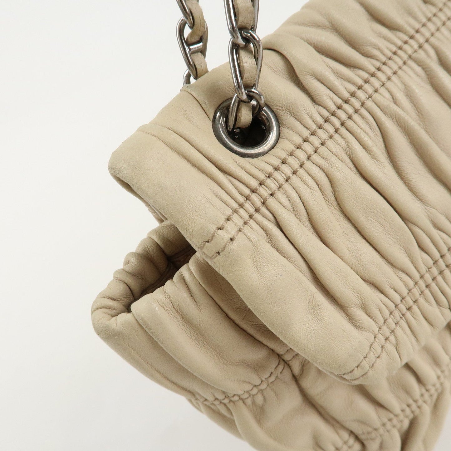 PRADA Leather Gathered Chain Shoulder Bag Ivory B4695C  d