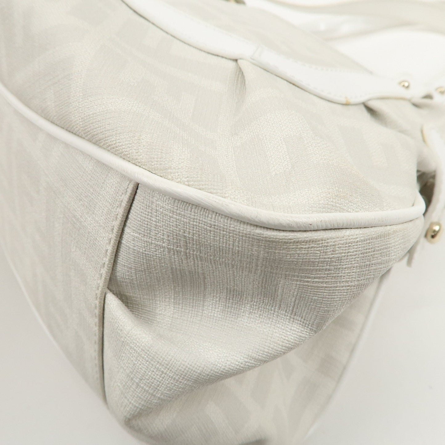 FENDI Zucca PVC Leather Shoulder Bag White Gold Hardware 8BR628  d