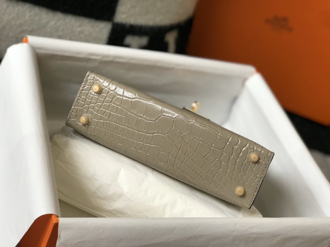 Top Quality Mini Kelly 19 Embossed Patent Light Grey Bag With Gold-Toned Harware For Women, Handbags, Shoulder Bags 7.5in/19cm