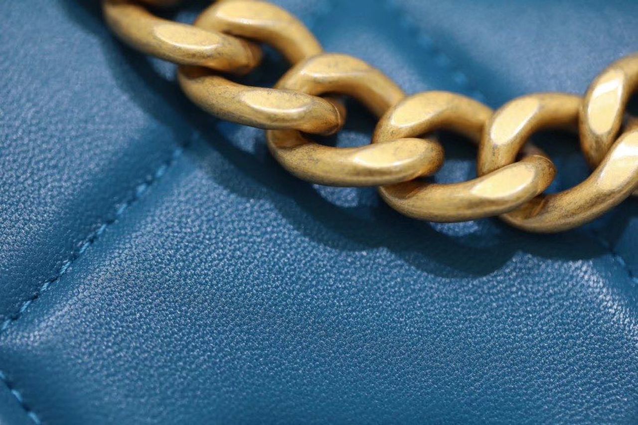 CHL 19 WOC Top Qualityap Bag 20cm Goatskin Leather Spring/Summer Act 1 Collection, Blue