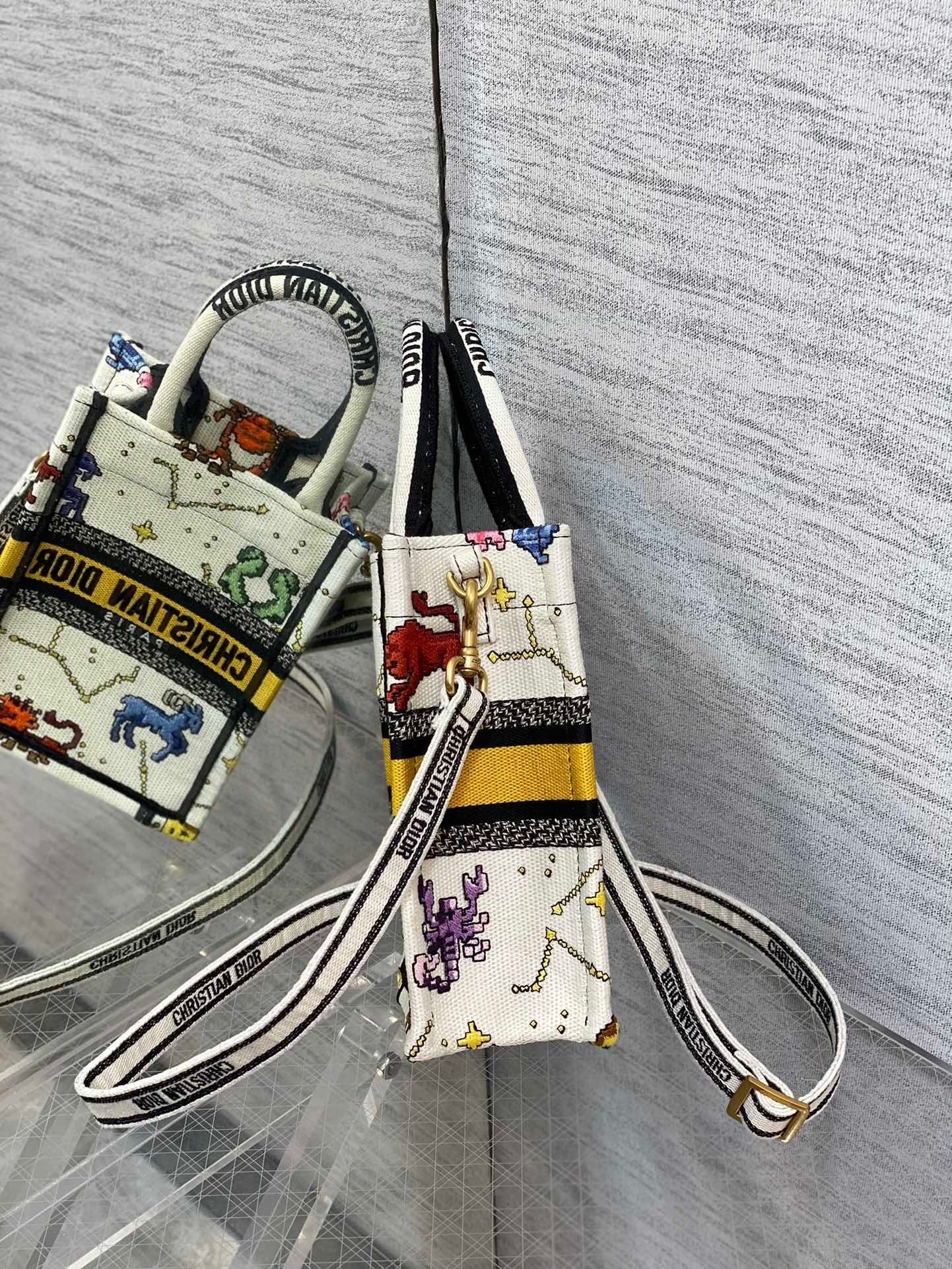 Top Quality Mimi Book Tote Phone Bag Yellow, For Women, Womens Handbags 7in/18cm CD S5555CRTY_M930