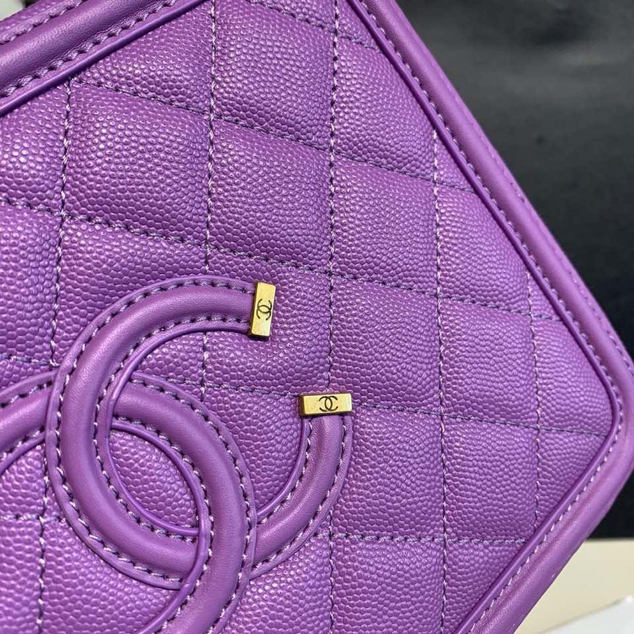 CHL Top QualityTop Qualityligree Vanity Case Bag 20cm Gold Toned Hardware Caviar Leather Spring/Summer Act 1 Collection, Purple
