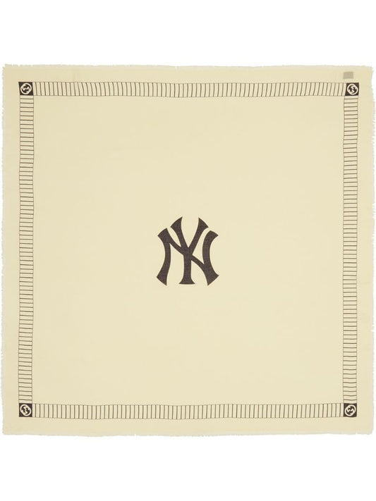 Gucci - Shawl with NY Yankees™ print - men - Modal/Silk - One Size - NEUTRALS