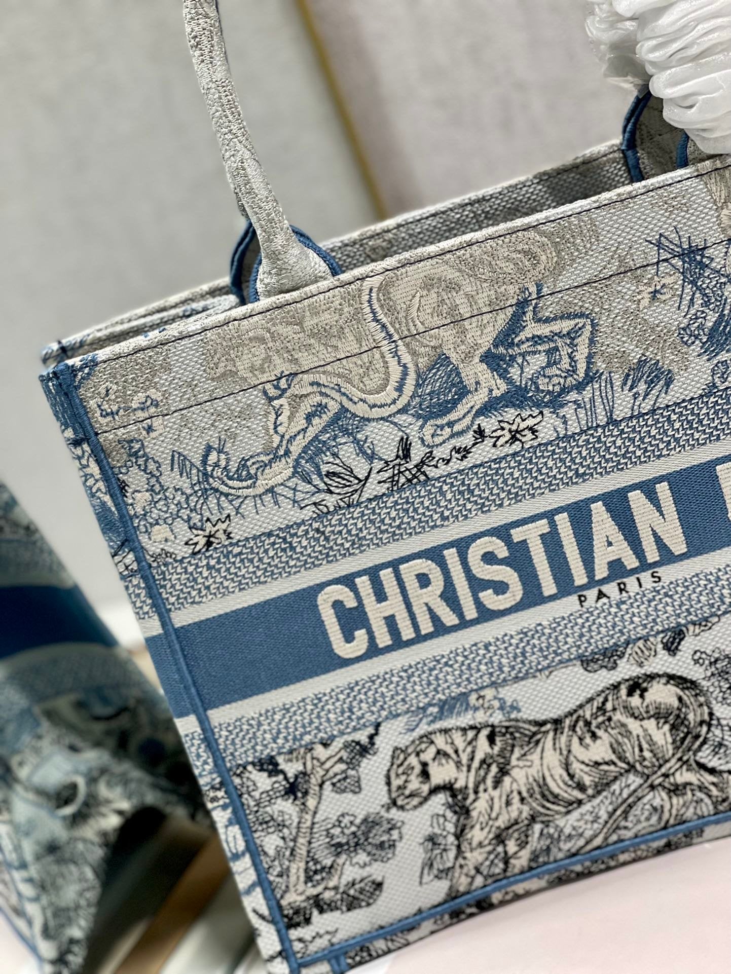 Top Quality MeTop Qualityum Book Tote Blue Toile de Jouy Reverse Embroidery, Blue, For Women Womens Handbags, Shoulder Bags, 36cm CD M1296ZRGO_M928
