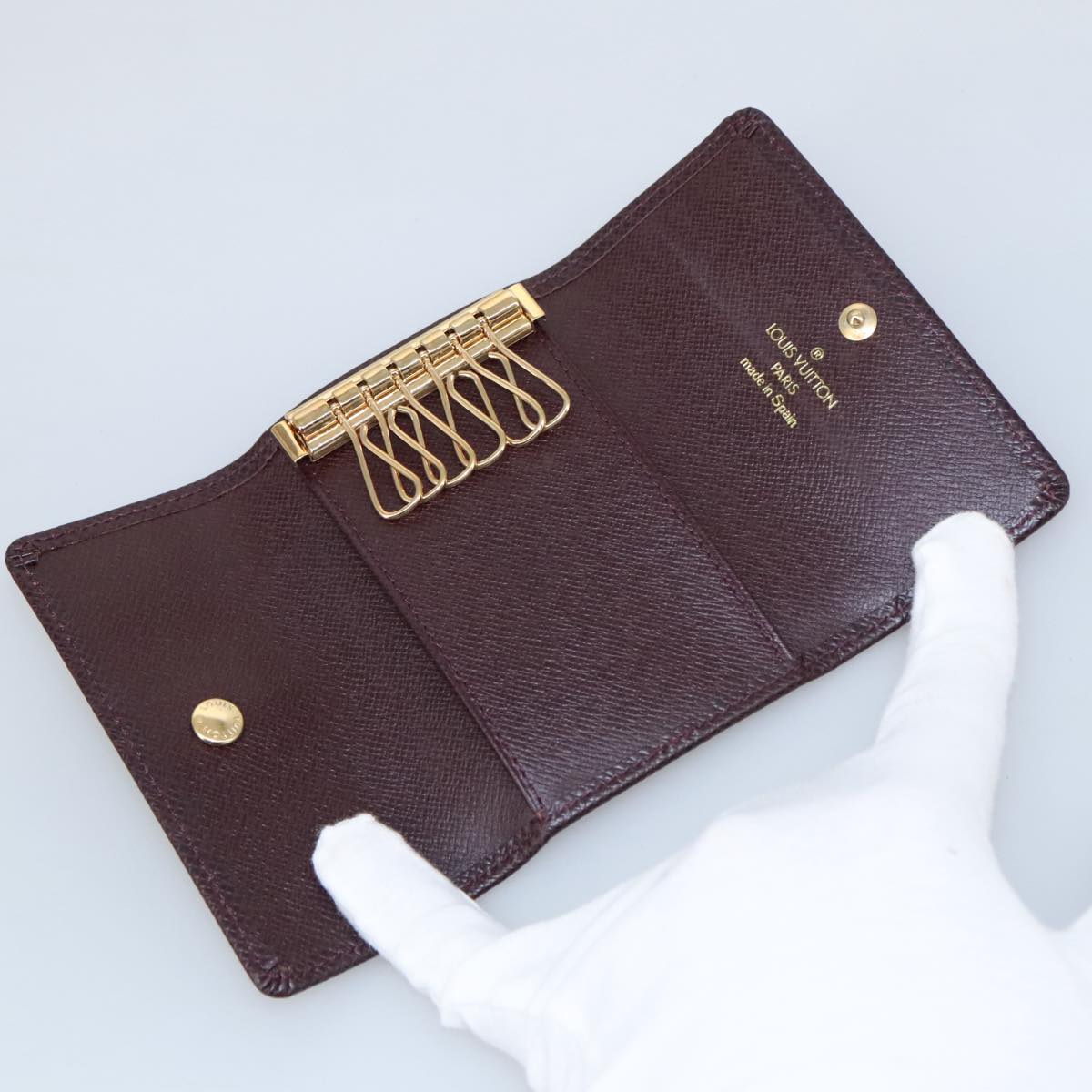 Louis Vuitton 6 key holder