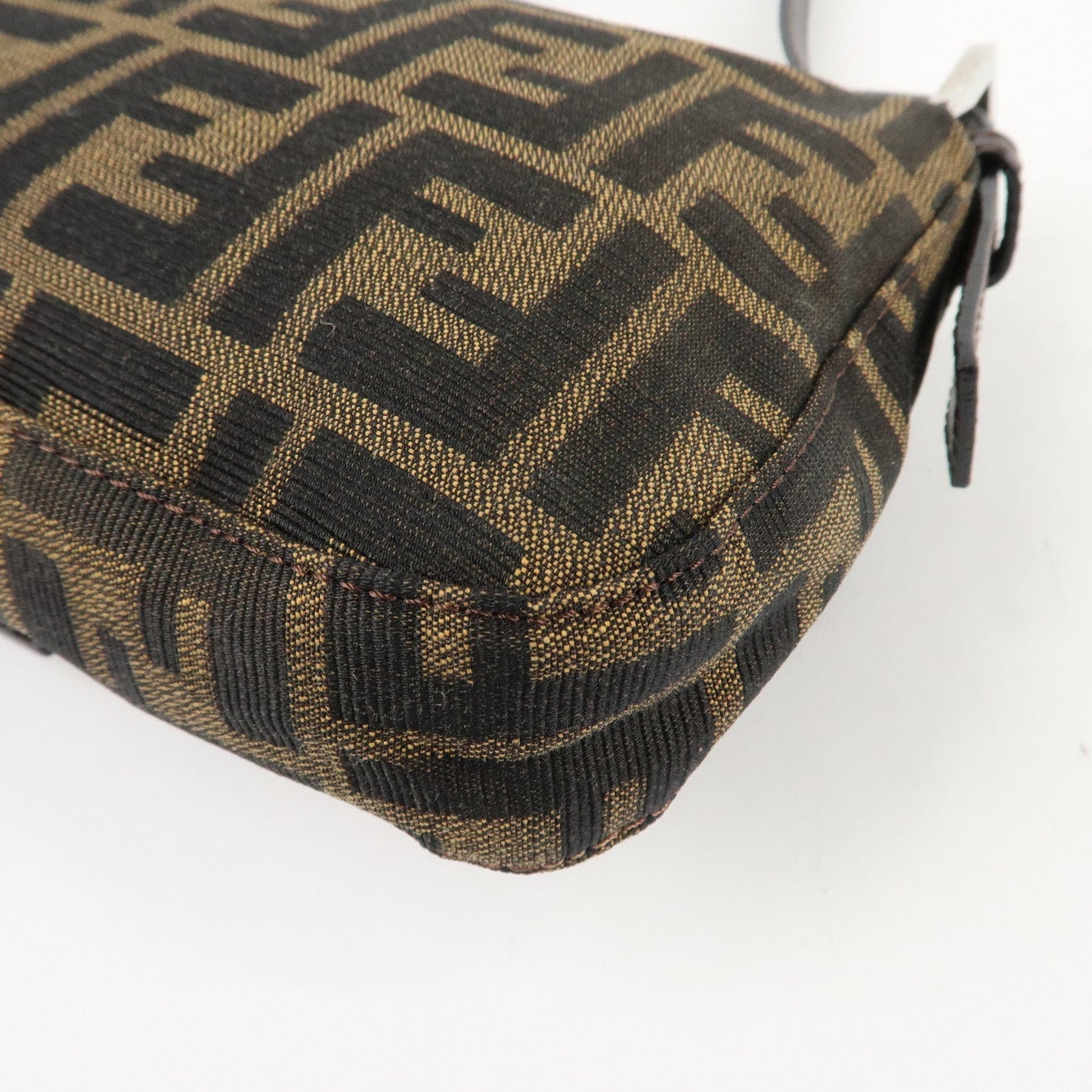 FENDI Mamma Baguette Zucca Canvas Shoulder Bag Brown Black 26424  d