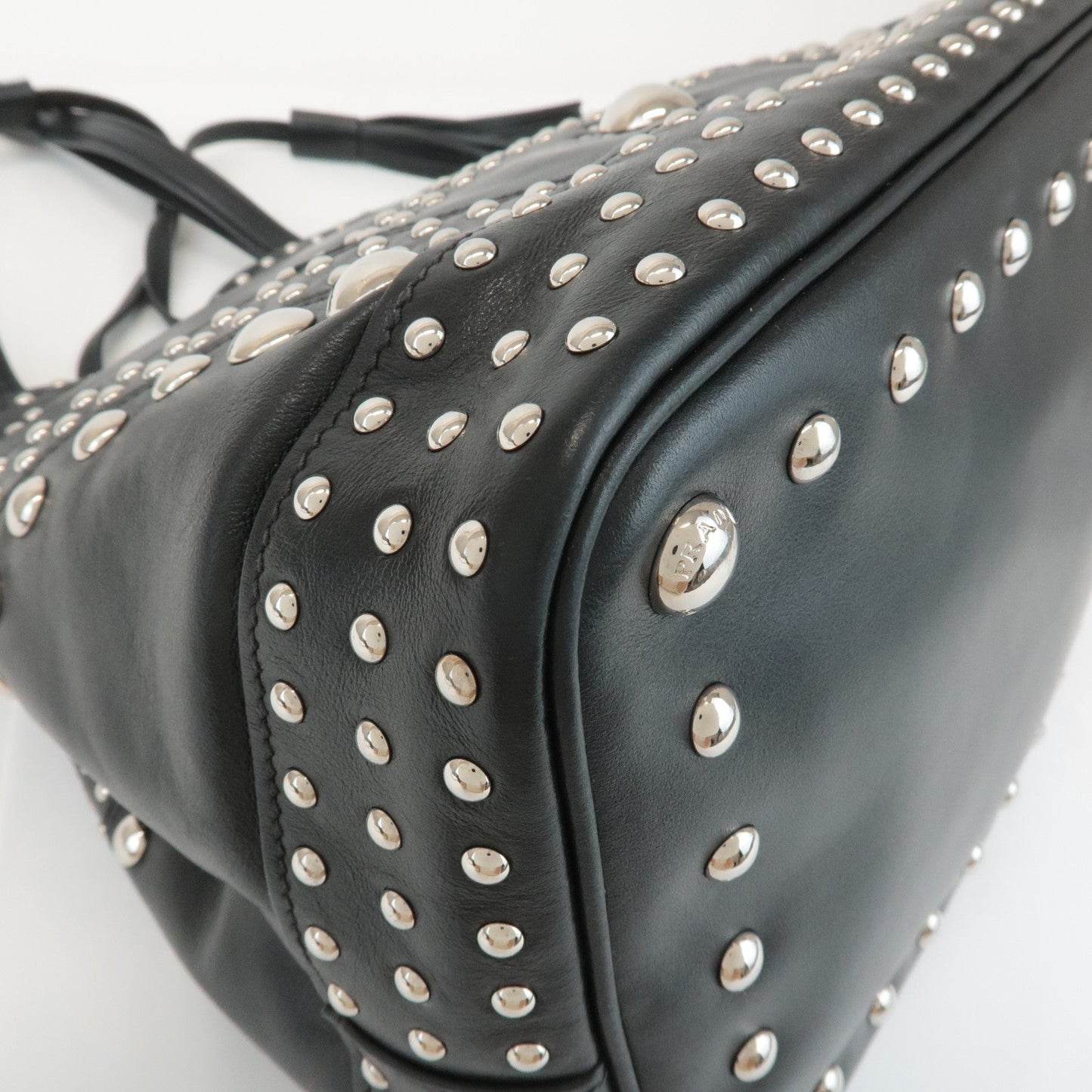 PRADA Calf Leather Drawstring Shoulder Bag Studs Tassel B5061M  d