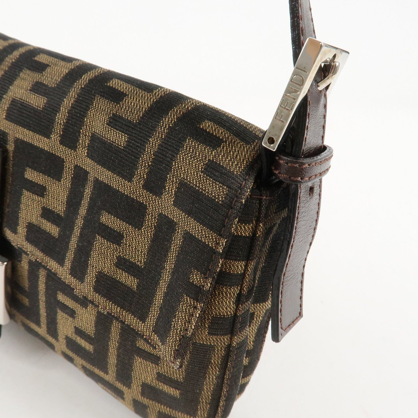 FENDI Mamma Baguette Zucca Canvas Shoulder Bag Brown 26424  d