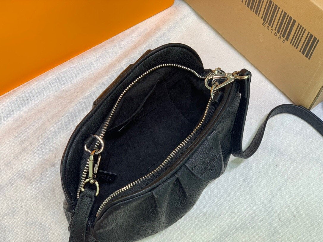 EN - New 1:1 rep  Bags LUV 122