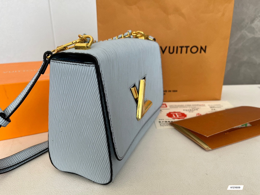 EN - New 1:1 rep Lux Bags LUV 530