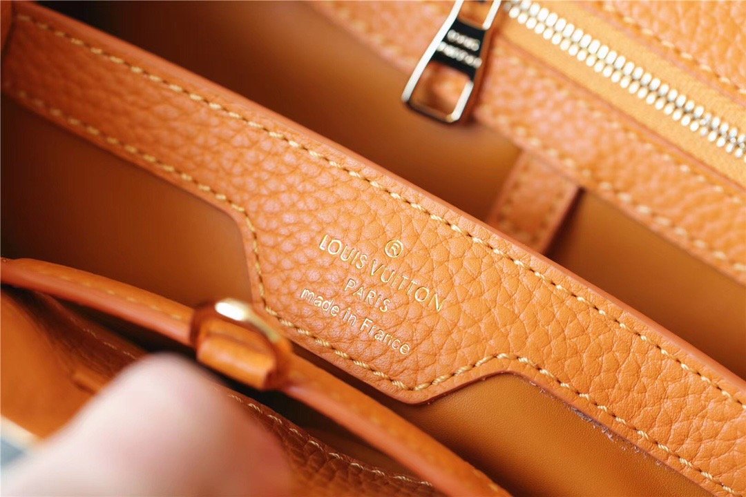 Top Quality Capucines Mini Taurillon Jaune Sunbeam For Women,  Shoulder And Crossbody Bags 21cm/8.3in Top Quality