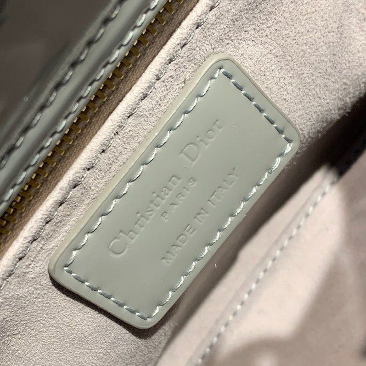 Top Quality Small Lady Bag Gold Toned Hardware Patent Light Grey For Women 20cm/8in CD M0538ILOI_M41G