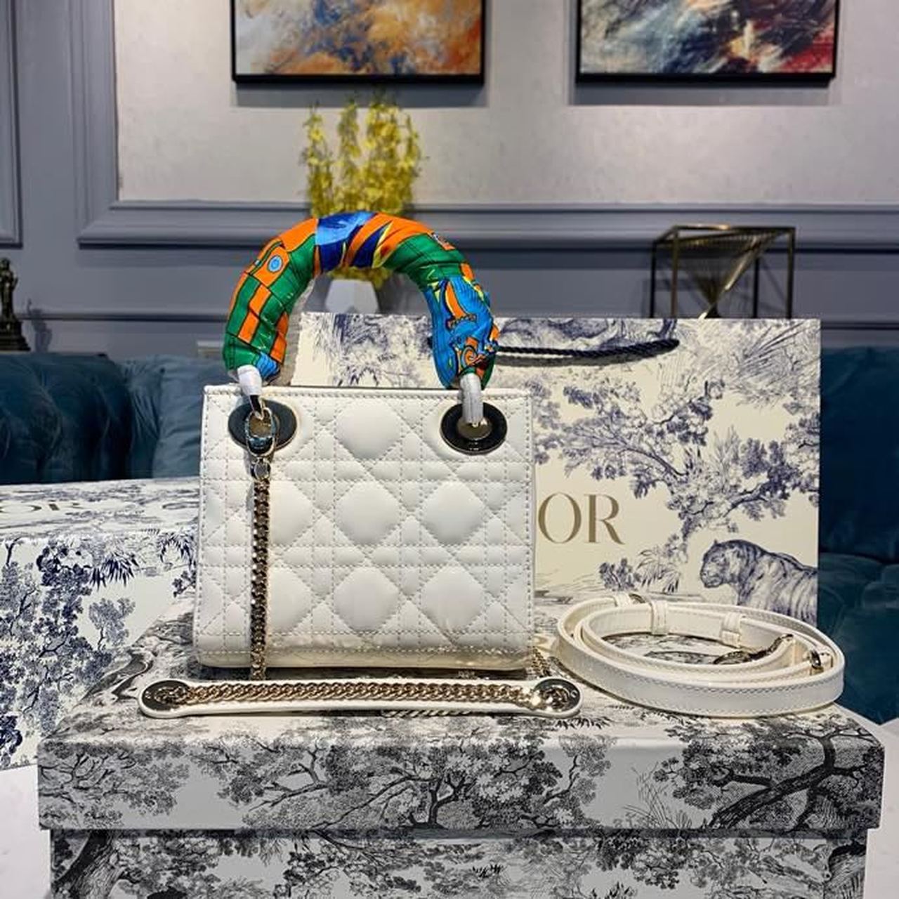 Top Quality Mini Lady Bag with Chain Gold Toned Hardware Spring/Summer Collection, White, For Women Womens Handbags, 18cm CD M0505INEA_M030_M15P