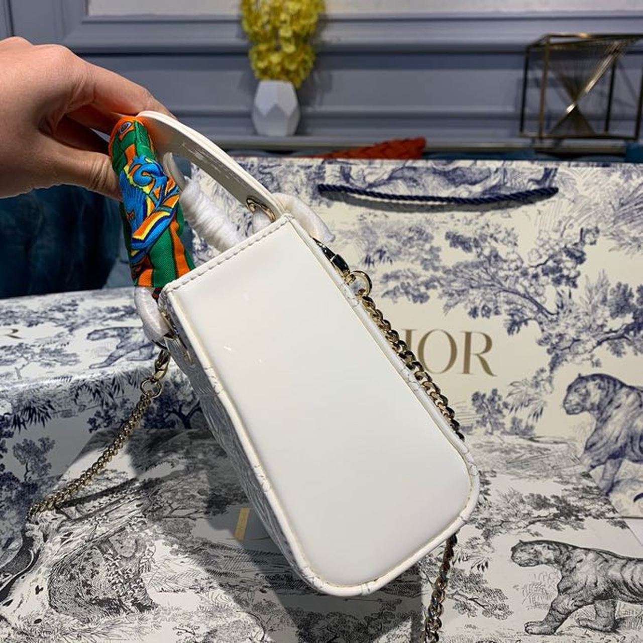 Top Quality Mini Lady Bag with Chain Gold Toned Hardware Spring/Summer Collection, White, For Women Womens Handbags, 18cm CD M0505INEA_M030_M15P