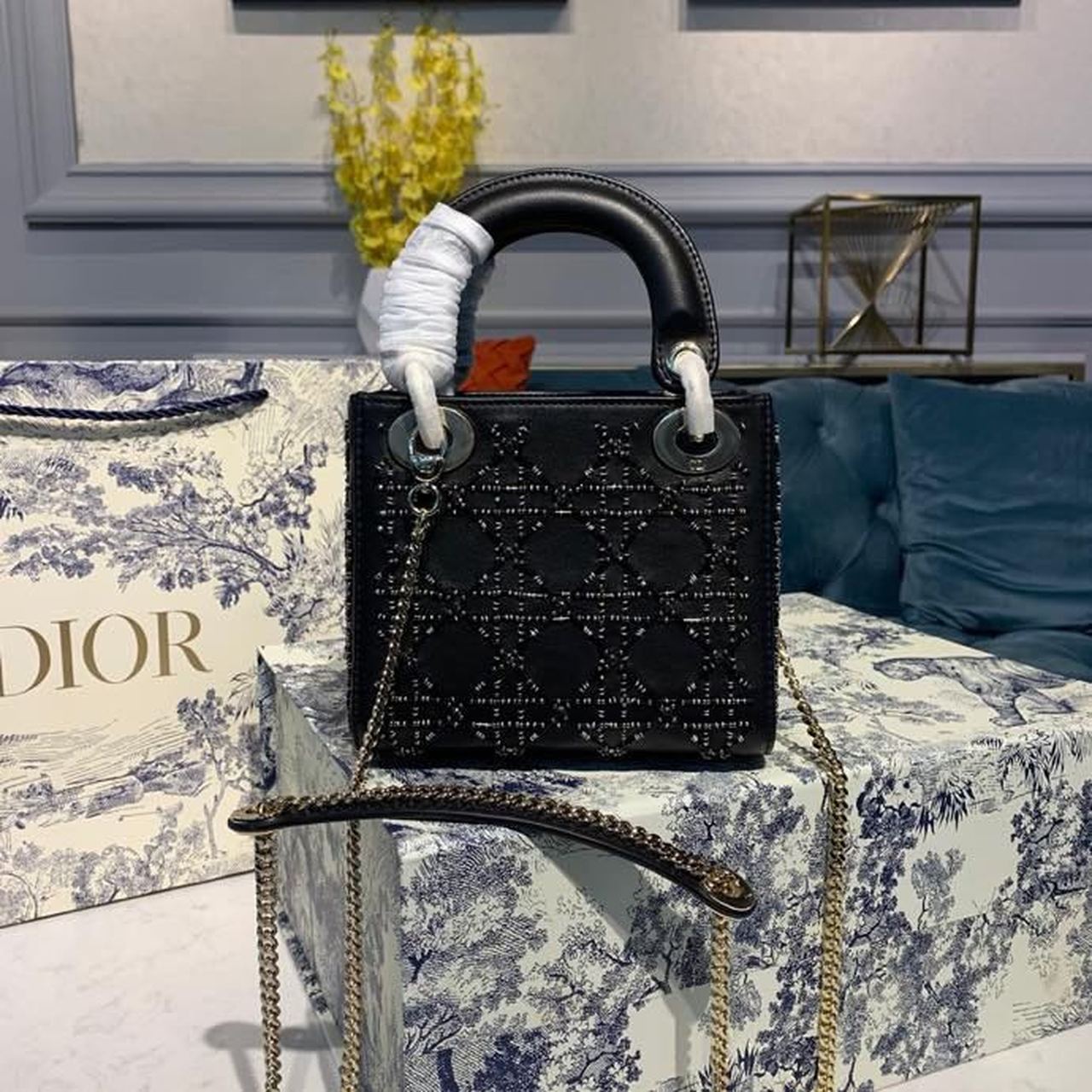 Top Quality Mini Lady Bag with Chain Silver Hardware Spring/Summer Collection, Black, For Women Womens Handbags, 18cm CD M0500PRTC_M911