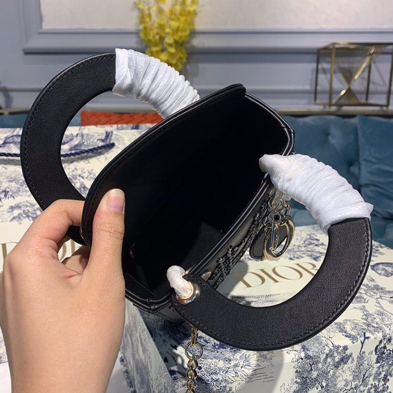 Top Quality Mini Lady Bag with Chain Silver Hardware Spring/Summer Collection, Black, For Women Womens Handbags, 18cm CD M0500PRTC_M911