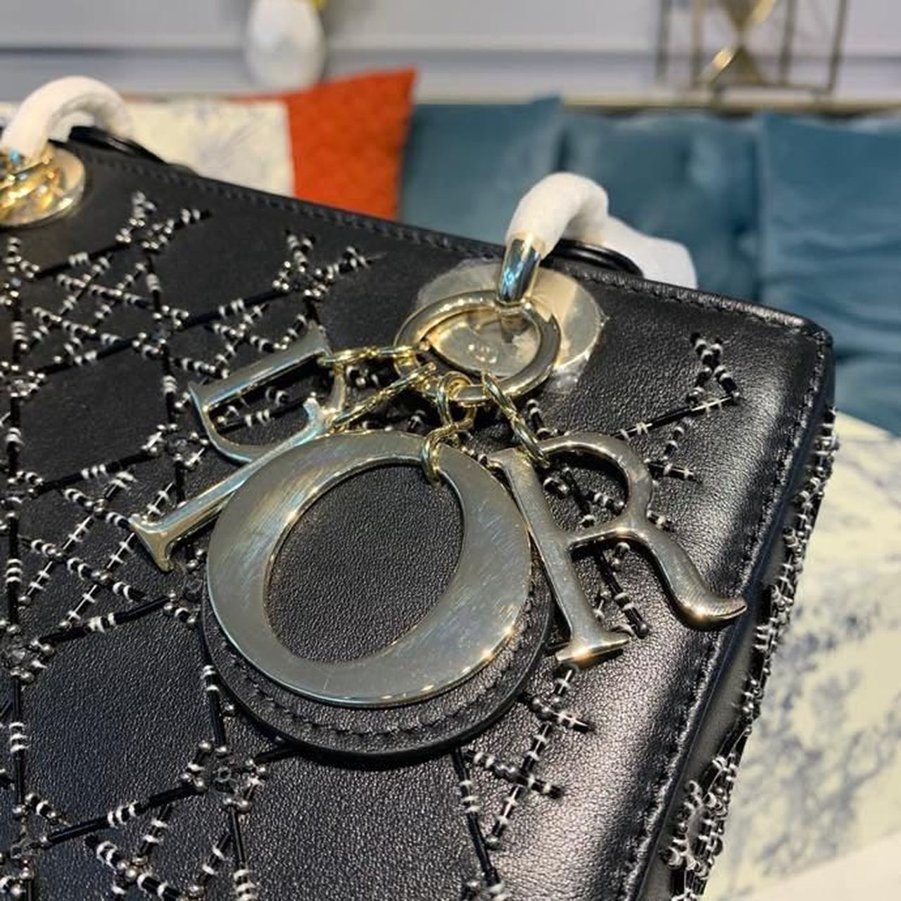 Top Quality MeTop Qualityum Lady Bag Gold Toned Hardware Embroidered Black 24cm/9in CD