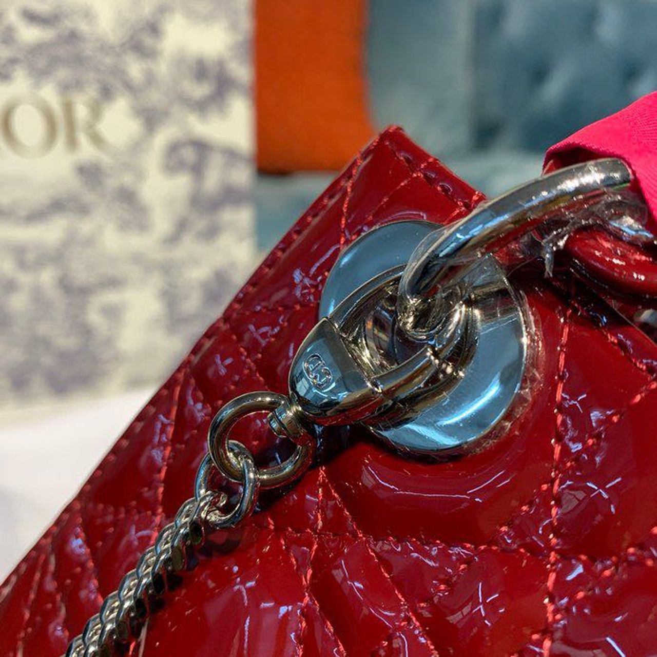 Top Quality Mini Lady Bag with Chain SiTop Qualityer Hardware Spring/Summer Collection, Burgundy, For Women Women’s Handbags, 18cm CD M0505OCAL