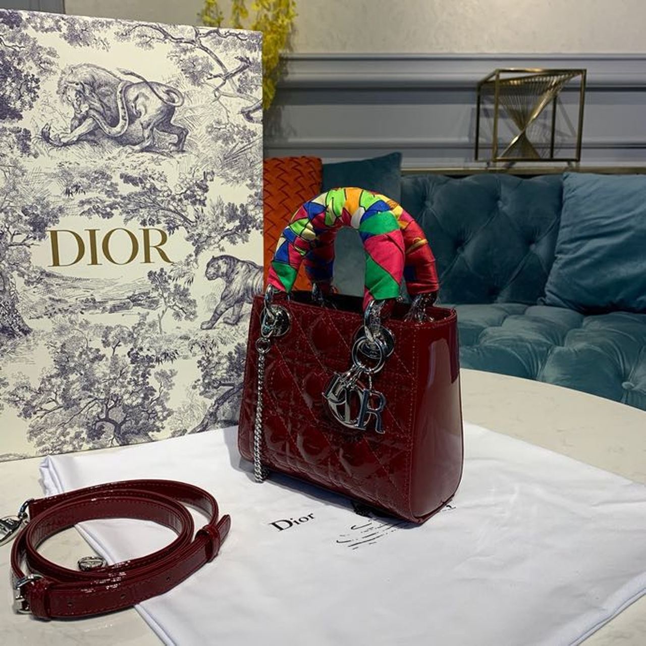 Top Quality Mini Lady Bag with Chain SiTop Qualityer Hardware Spring/Summer Collection, Burgundy, For Women Women’s Handbags, 18cm CD M0505OCAL