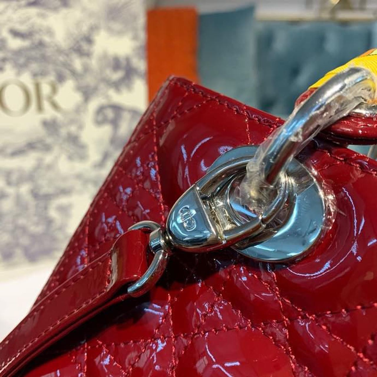 Top Quality MeTop Qualityum Lady Bag With Chain SiTop Qualityer Hardware Burgundy Women’s Handbags 24cm/9in CD