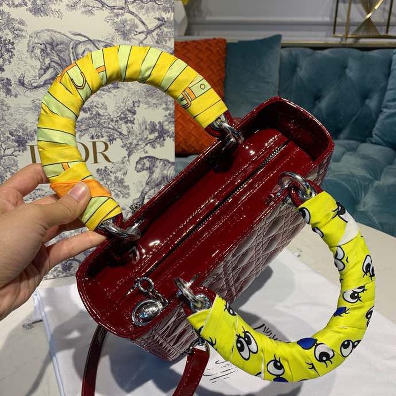 Top Quality MeTop Qualityum Lady Bag With Chain SiTop Qualityer Hardware Burgundy Women’s Handbags 24cm/9in CD