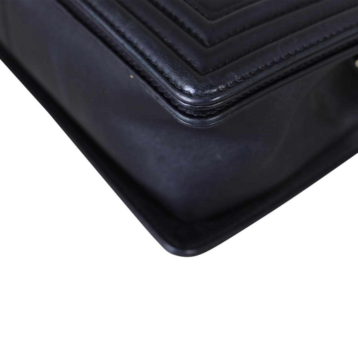 Chanel Boy Old Medium | 22 Series