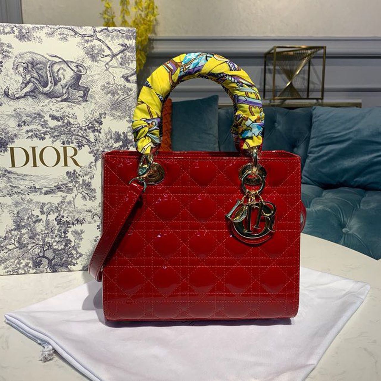 Top Quality MeTop Qualityum Lady Bag Cherry Red Patent Cannage For Women 24cm/9in CD M0565OWCB_M323