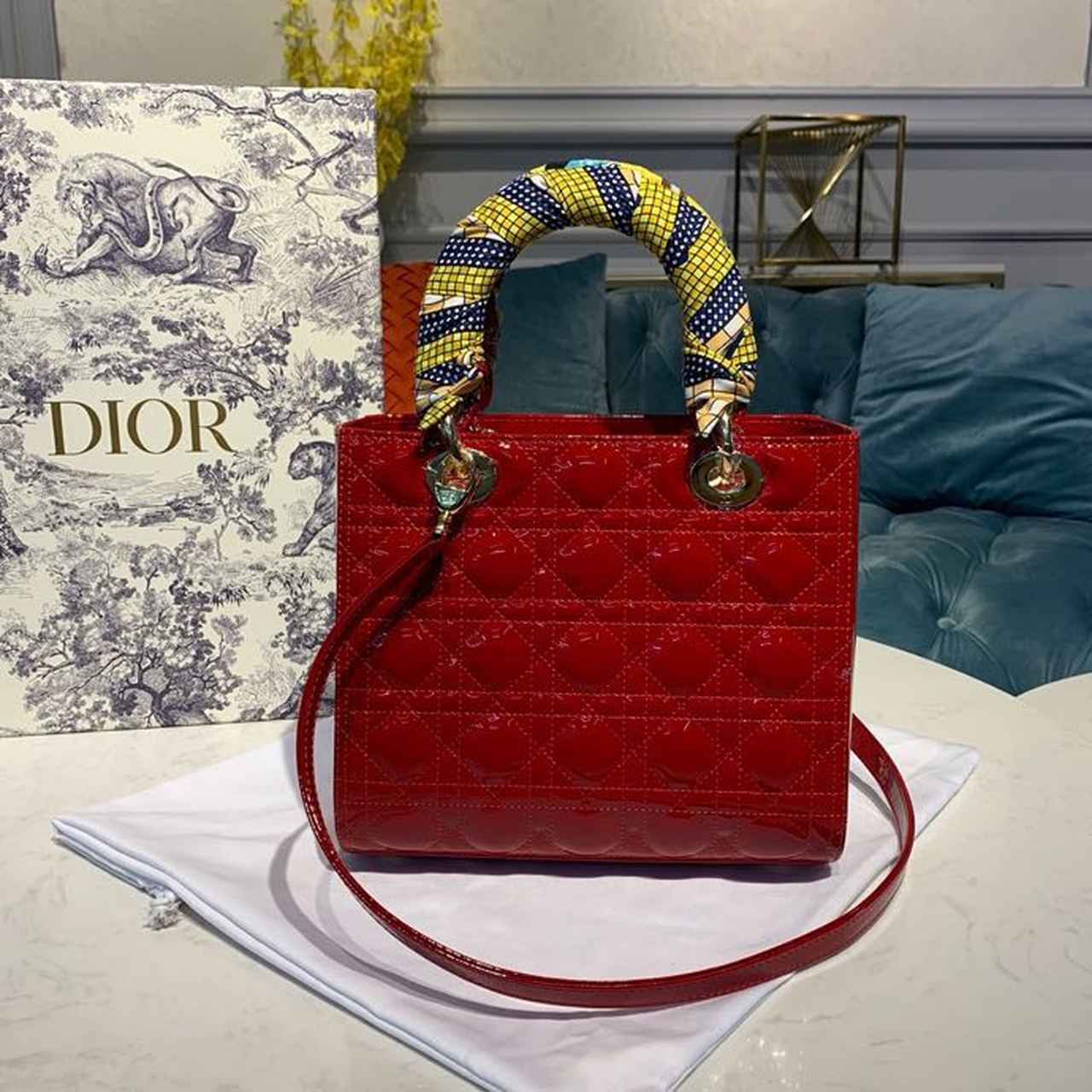 Top Quality MeTop Qualityum Lady Bag Cherry Red Patent Cannage For Women 24cm/9in CD M0565OWCB_M323