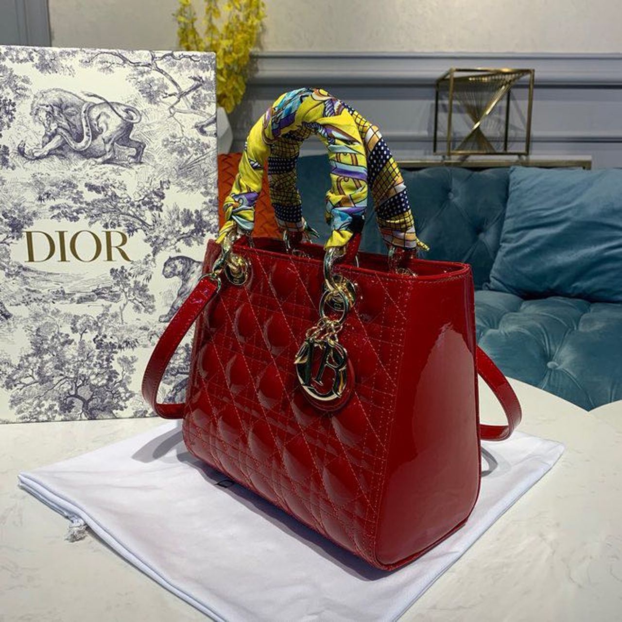 Top Quality MeTop Qualityum Lady Bag Cherry Red Patent Cannage For Women 24cm/9in CD M0565OWCB_M323