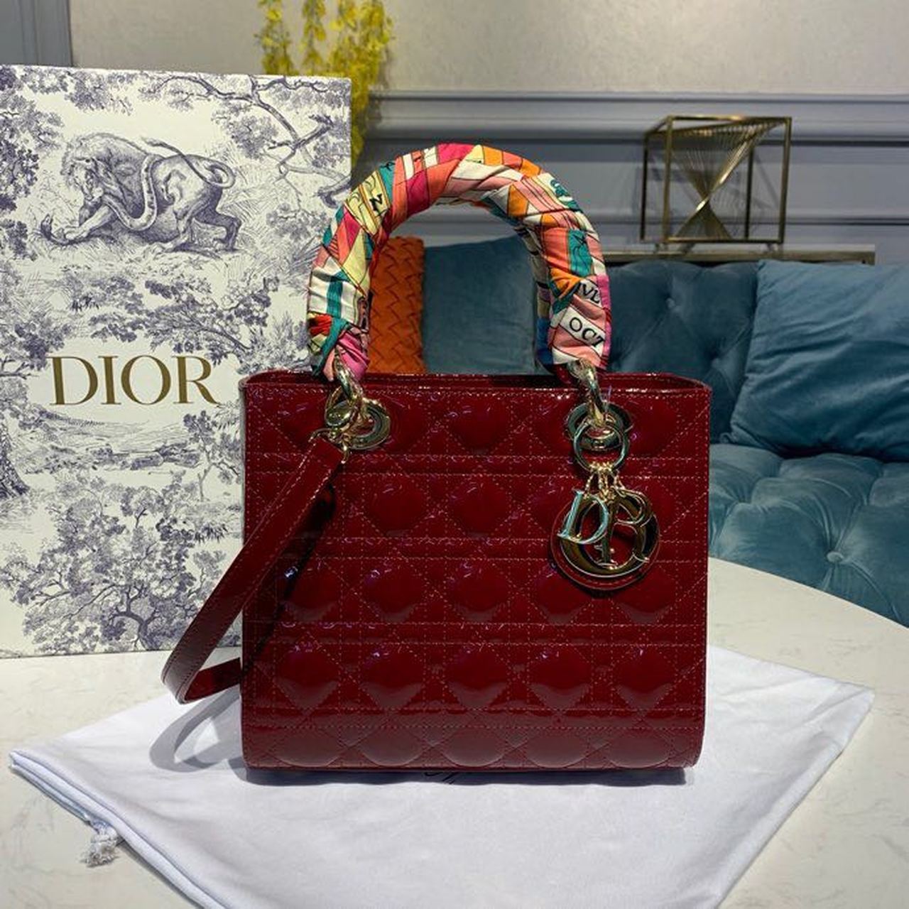 Top Quality MeTop Qualityum Lady Bag Cherry Red Patent Cannage For Women 24cm/9in CD M0565OWCB_M323