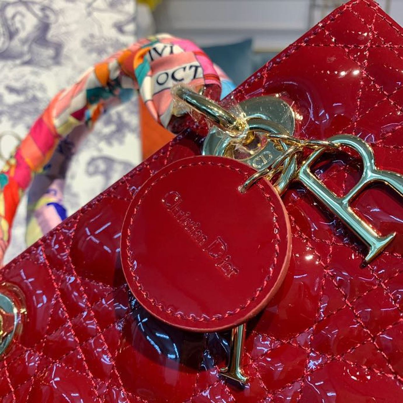 Top Quality MeTop Qualityum Lady Bag Cherry Red Patent Cannage For Women 24cm/9in CD M0565OWCB_M323