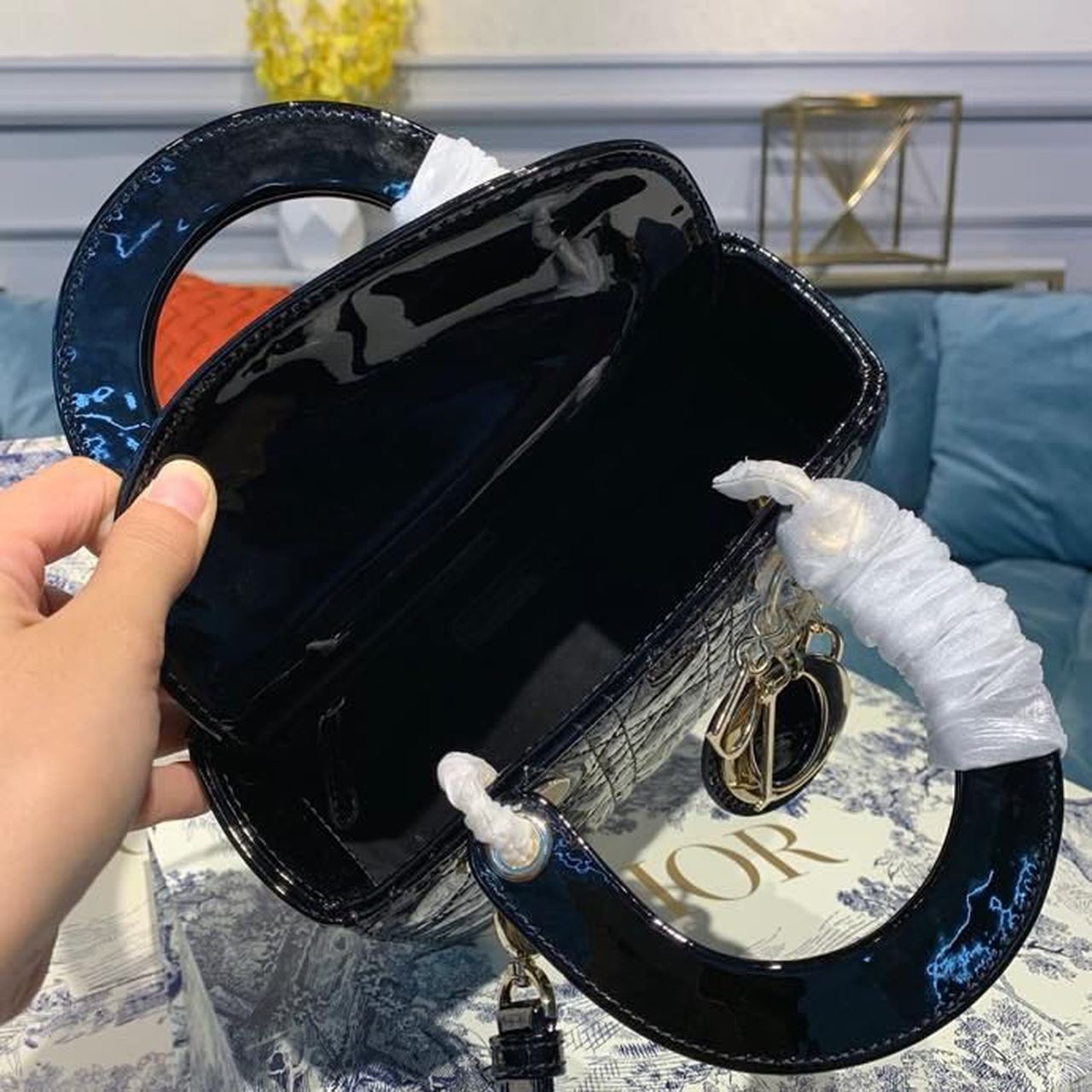 Top Quality Small Lady Bag Black Patent Cannage For Women 8in/20cm CD M0531OWCB_M900