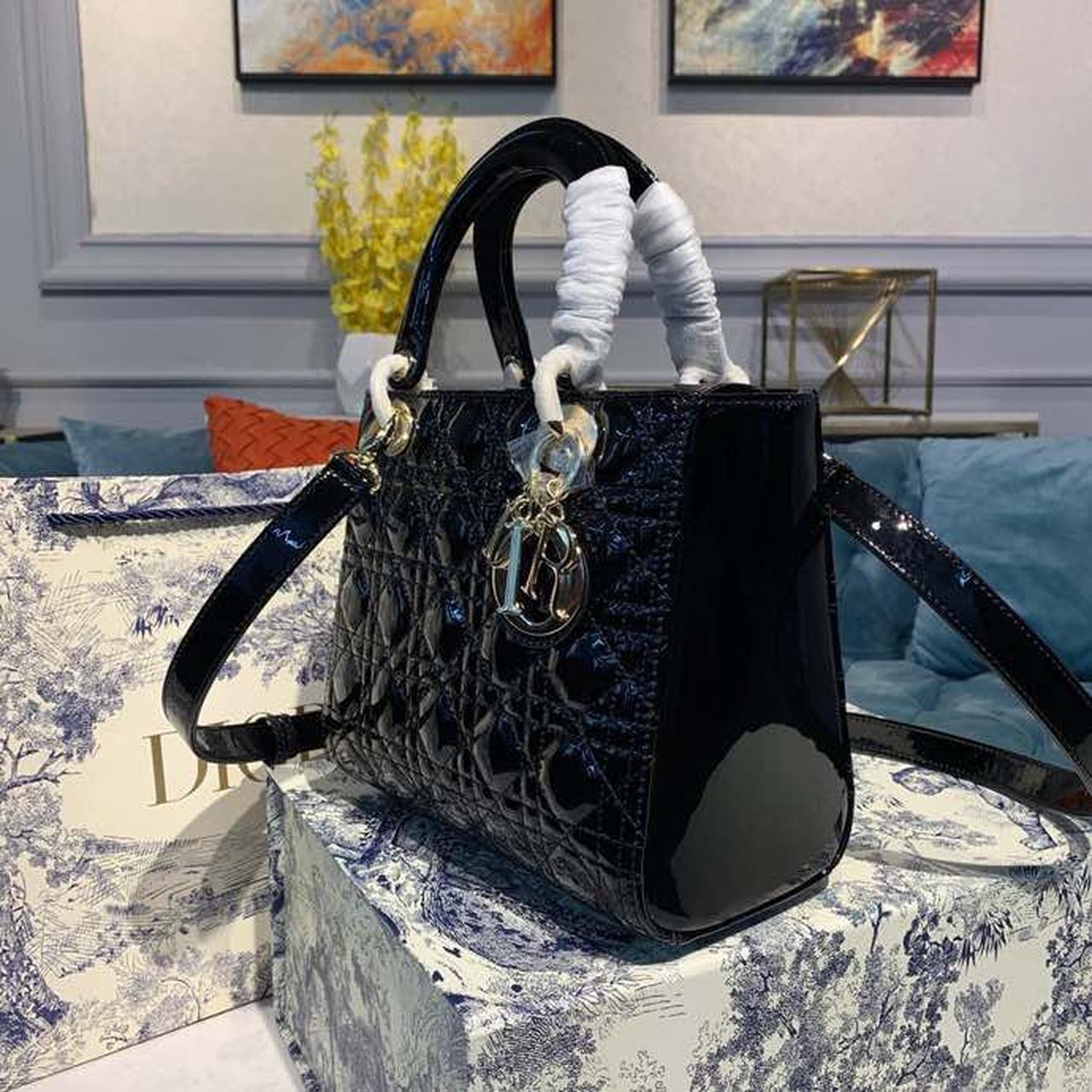Top Quality MeTop Qualityum Lady Bag Black Cannage For Women 9.5in/24cm CD M0565ONGE_M900