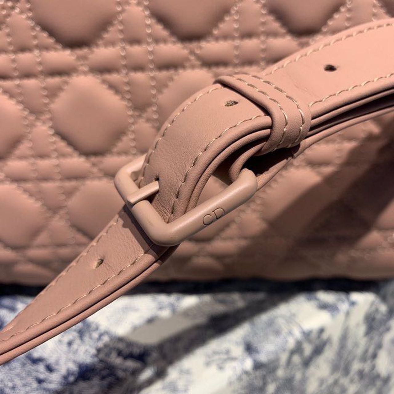 Top Quality Large Lady Bag Pink For Women 12.5in/32cm CD M0566SLOI