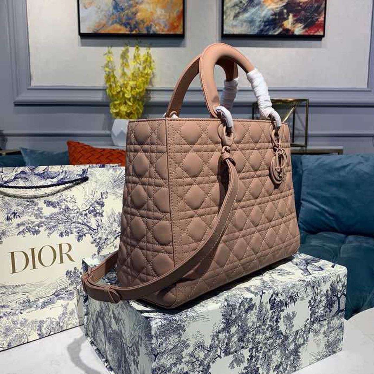 Top Quality Large Lady Bag Pink For Women 12.5in/32cm CD M0566SLOI